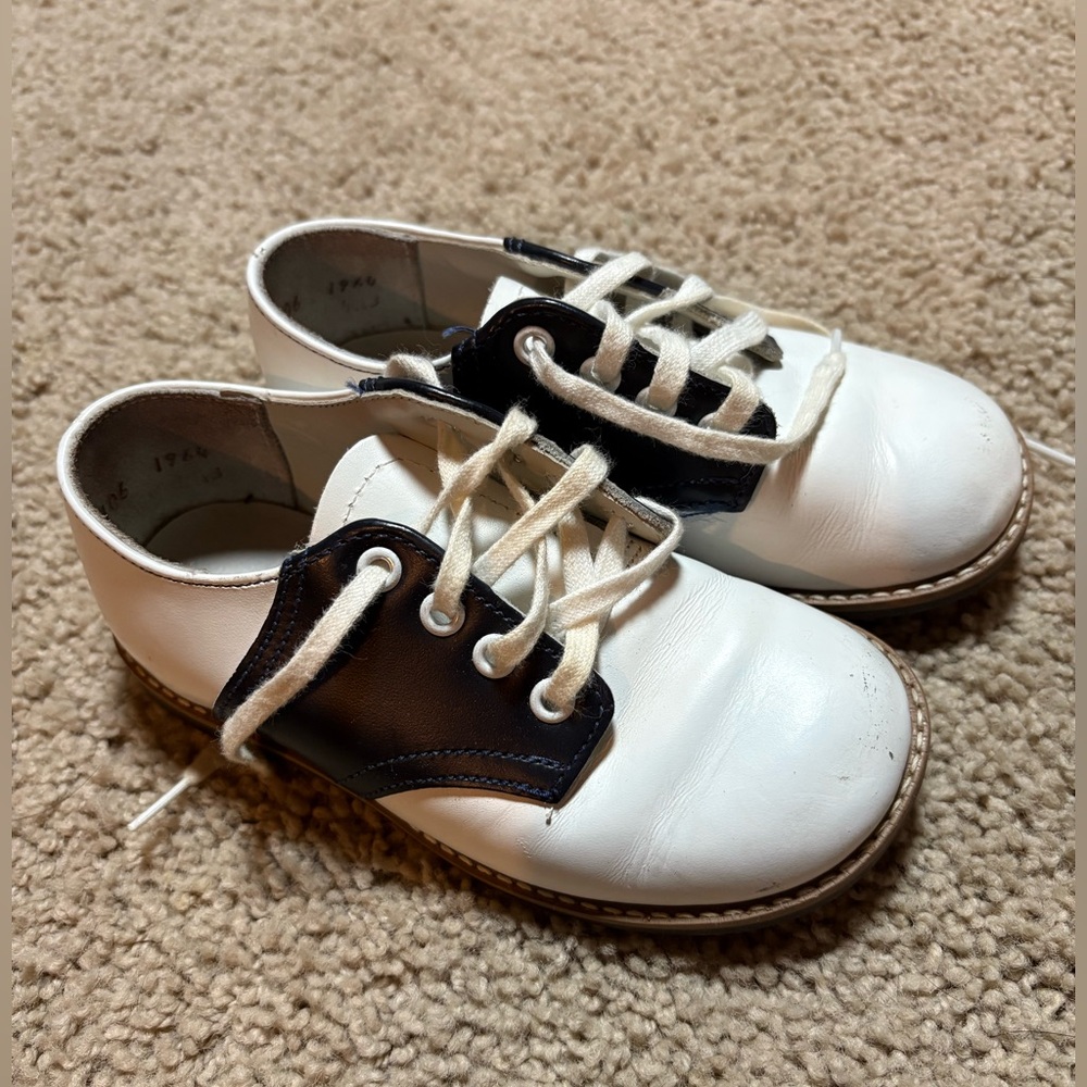 Vintage stride rite leather saddle shoes size 7.5 EE